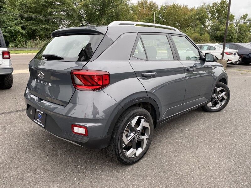 2024 Hyundai Venue SEL Bristol  PA
