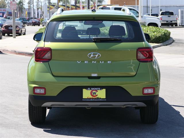 2024 Hyundai Venue SEL
