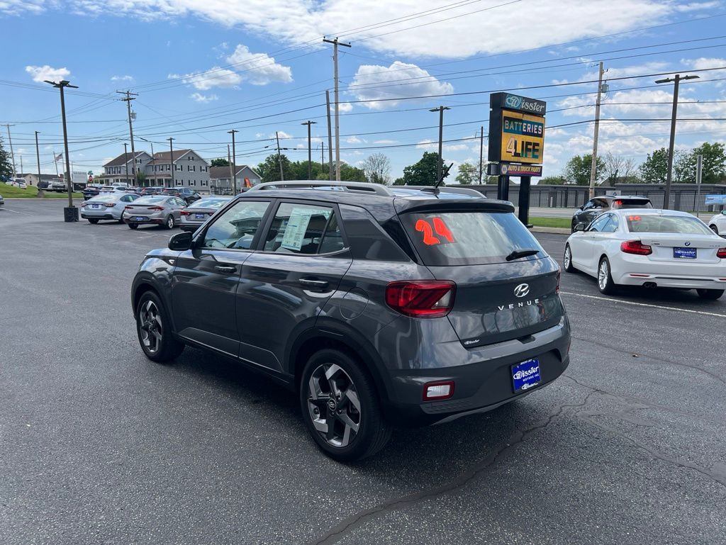 2024 Hyundai Venue SEL Mount Joy PA