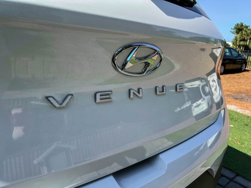 2024 Hyundai Venue SEL Wilmington NC