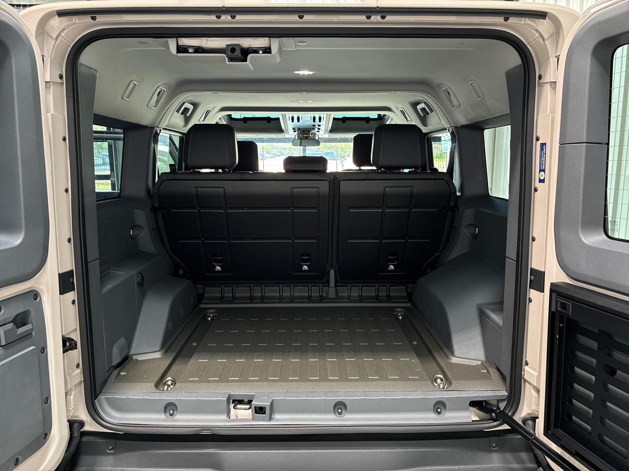 2024 INEOS Grenadier Station Wagon Fieldmaster Edition, Ladder, Side Steps, Tailgate Table Houston TX