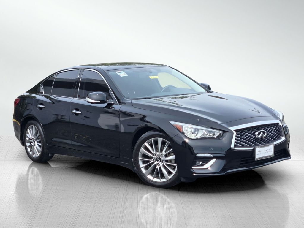 2024 INFINITI Q50 LUXE