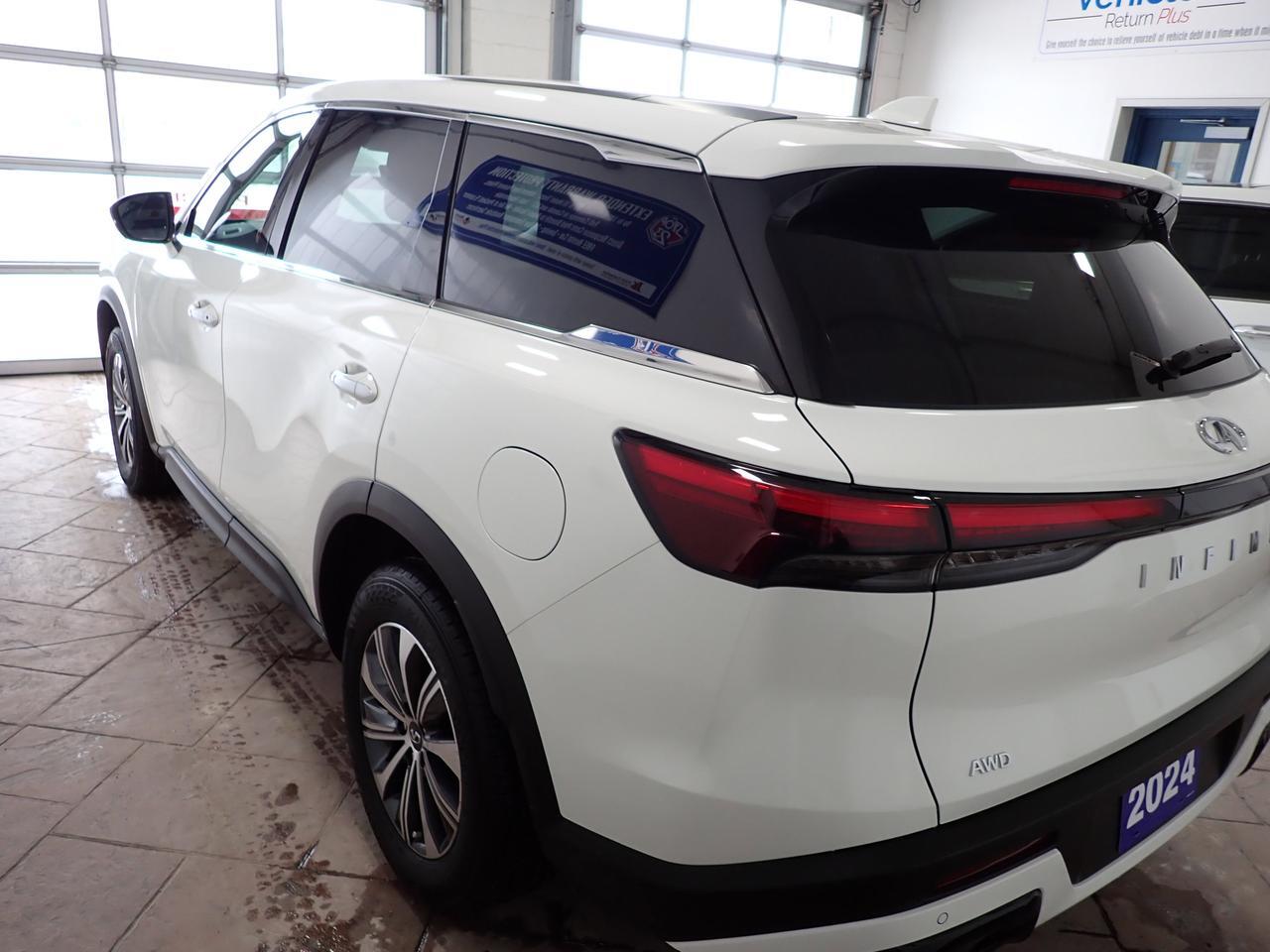 2024 INFINITI QX60 PURE AWD LEATHER SUNROOF 7 PASS Listowel ON