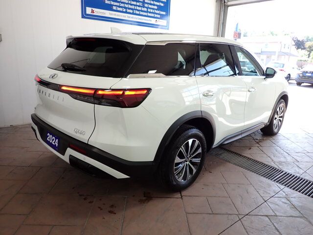2024 INFINITI QX60 PURE AWD LEATHER SUNROOF 8 PASS Listowel ON