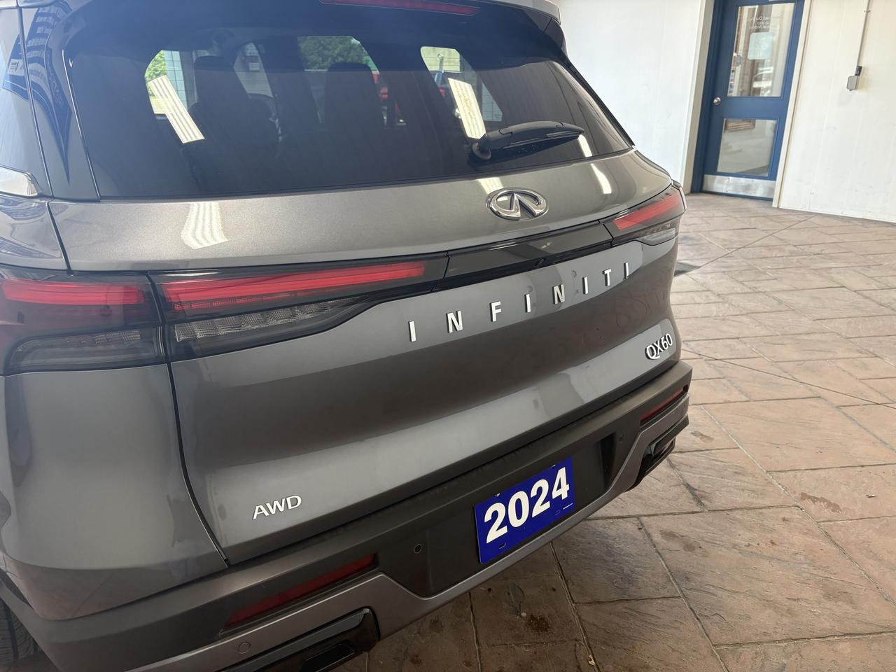 2024 INFINITI QX60 PURE Listowel ON