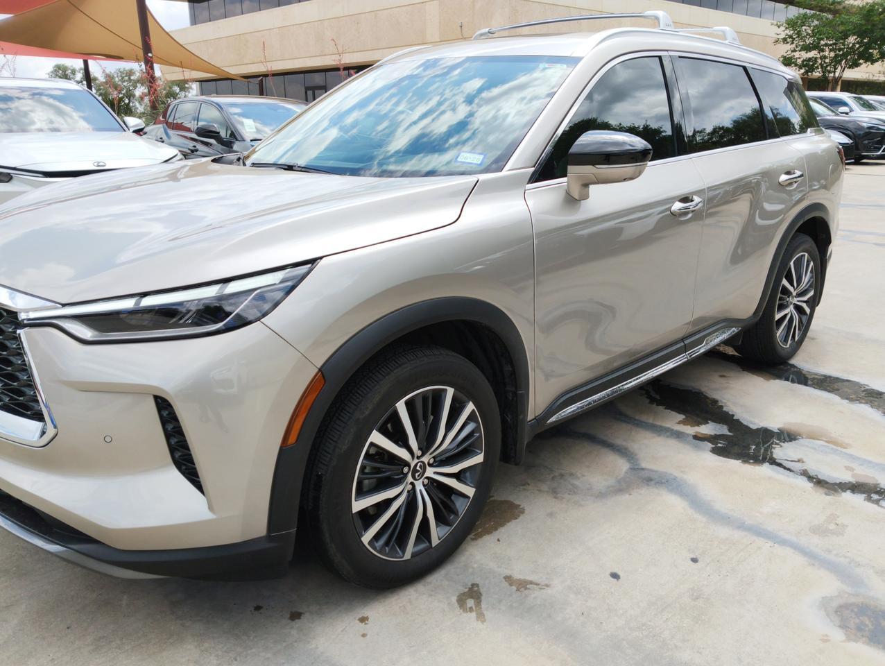 2024 INFINITI QX60 SENSORY