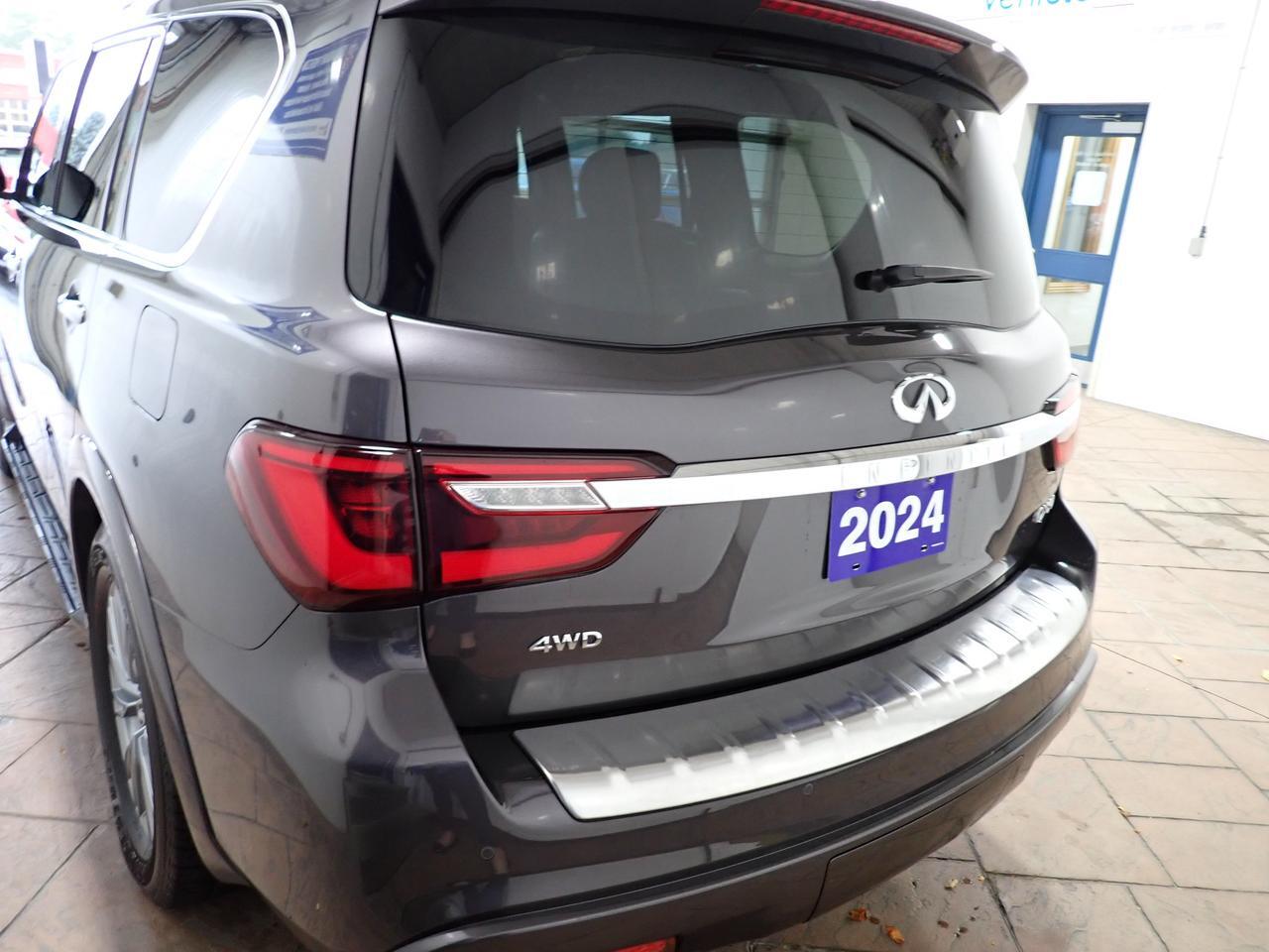 2024 INFINITI QX80 LUXE 4WD LEATHER NAVI SUNROOF 7 PASS Listowel ON