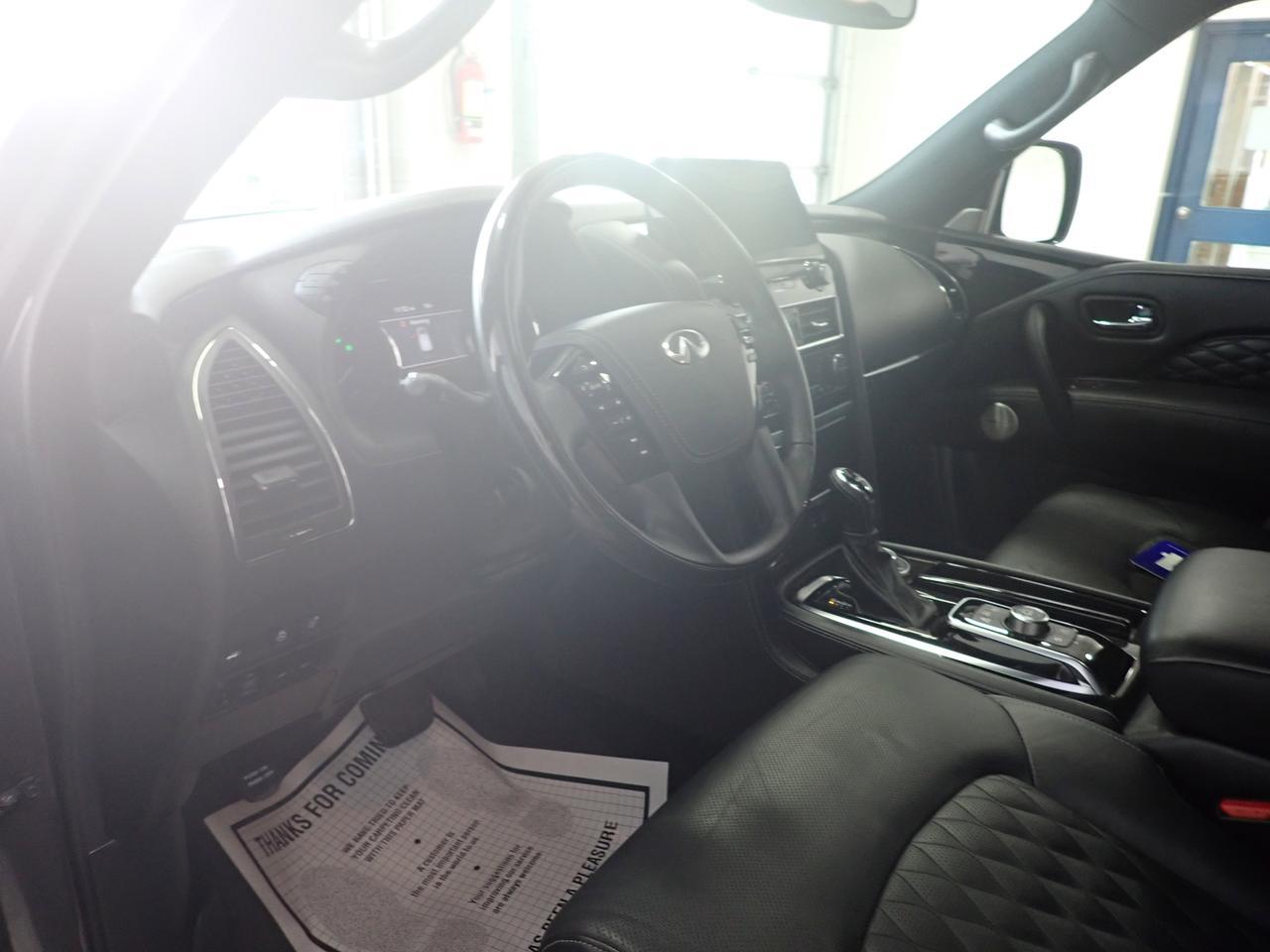 2024 INFINITI QX80 LUXE 4WD LEATHER NAVI SUNROOF 7 PASSENGER Listowel ON