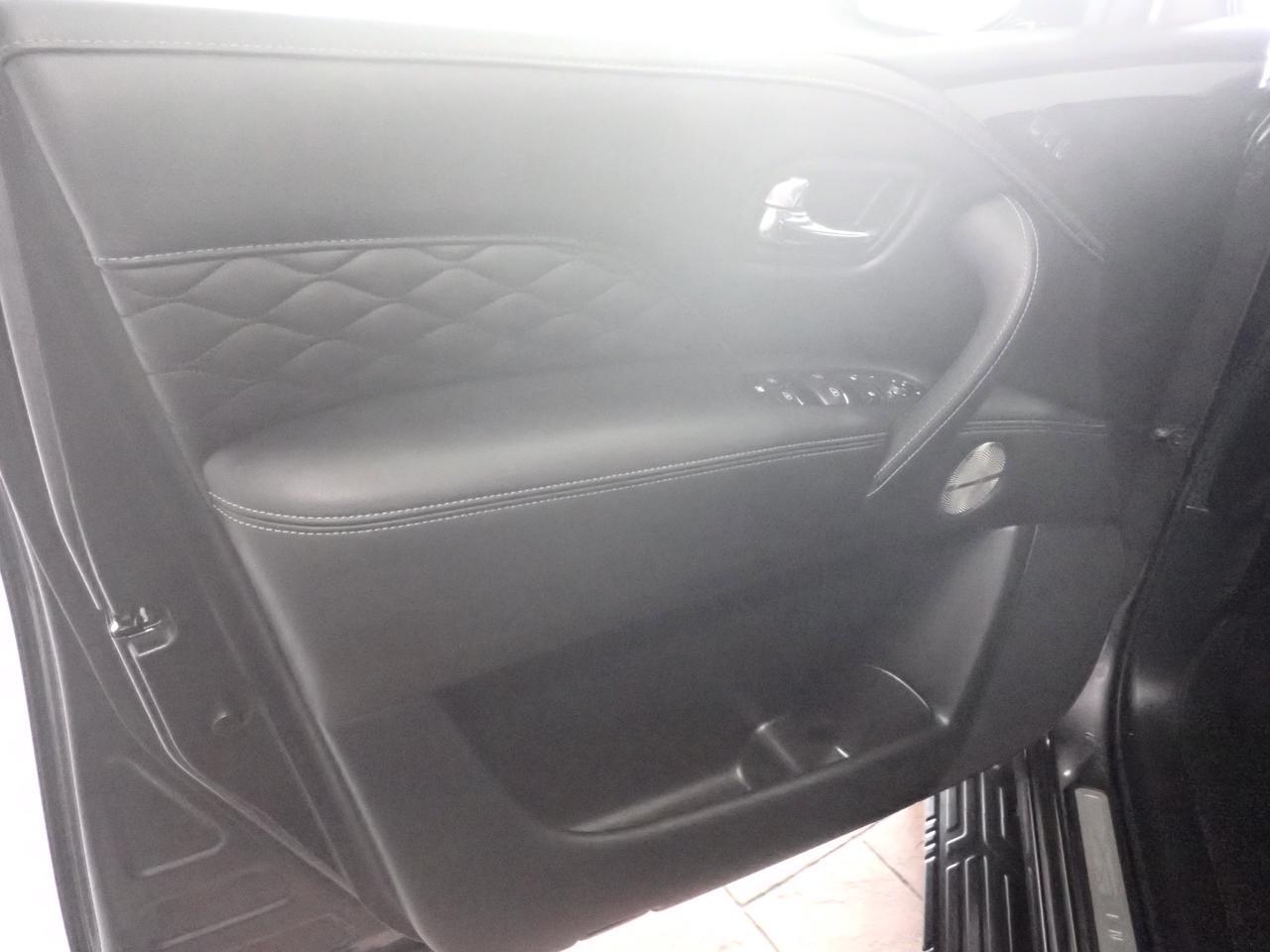 2024 INFINITI QX80 LUXE 4WD LEATHER NAVI SUNROOF 7 PASSENGER Listowel ON