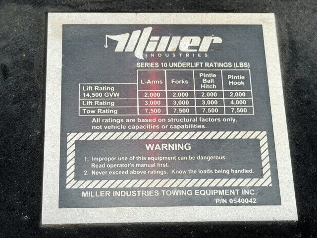 2024 Isuzu FTR 10,000 lbs. Miller Century Rollback Car Carrier Truck Miami FL