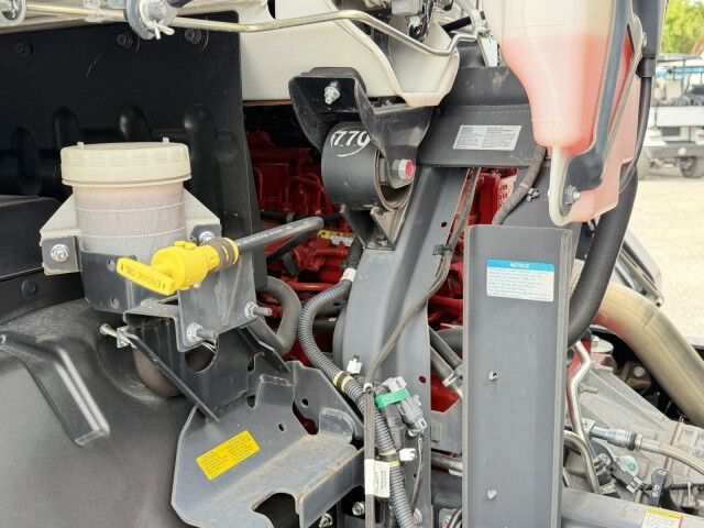 2024 Isuzu FTR 10,000 lbs. Miller Century Rollback Car Carrier Truck Miami FL