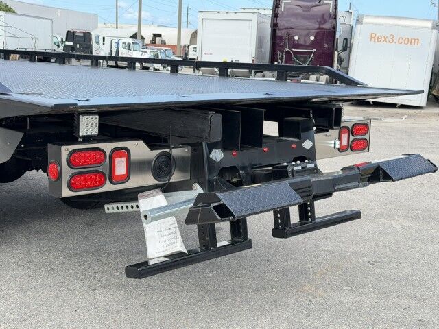 2024 Isuzu FTR 10,000 lbs. Miller Century Rollback Car Carrier Truck Miami FL
