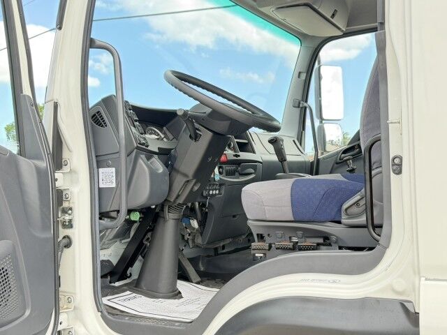 2024 Isuzu FTR 10,000 lbs. Miller Century Rollback Car Carrier Truck Miami FL