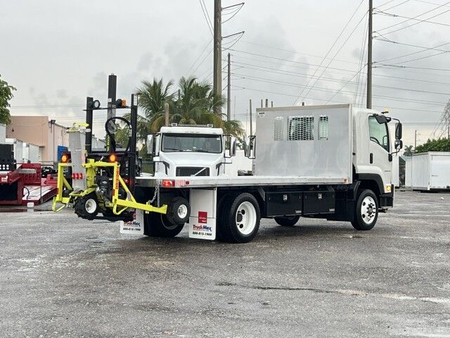 2024 Isuzu FTR 18' Aluminum Flatbed Truck with Truck Mounted Forklift. Order Today! Miami FL