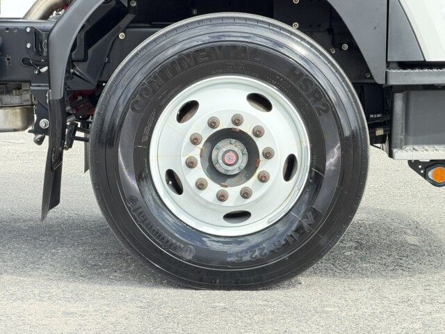 2024 Isuzu FTR Century 22' Rollback Car Carrier Truck Tampa FL