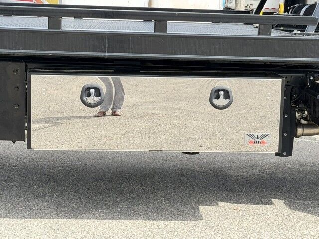 2024 Isuzu FTR Century 22' Rollback Car Carrier Truck Tampa FL