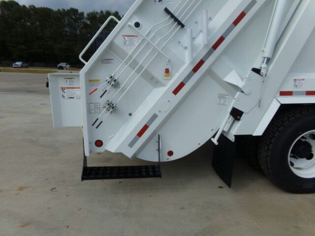2024 Isuzu FVR 13 yard PacMac Rear Loader Garbage Truck Homestead FL