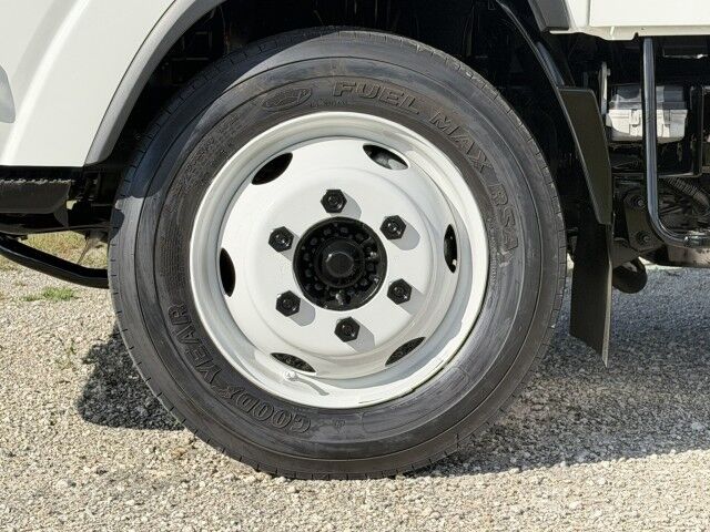 2024 Isuzu NPR-HD Crew Cab GAS 16' Dry Box Truck Homestead FL