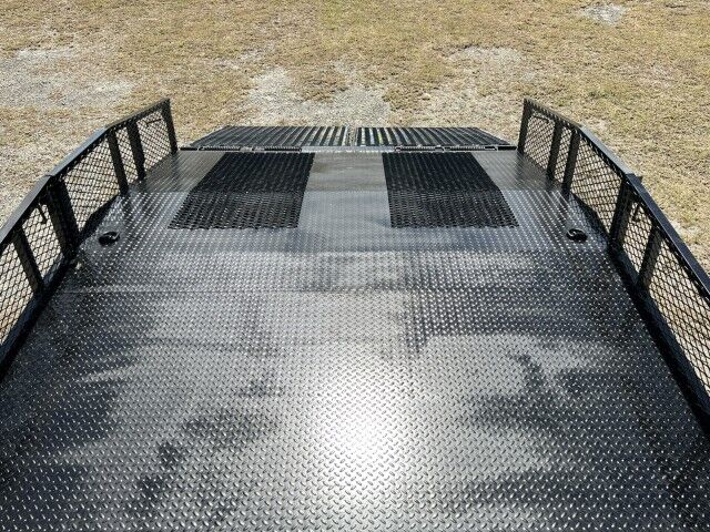 2024 Isuzu NPR-HD Crew cab 14 + 5 Steel Landscape Flatbed Dove Tail. Miami FL