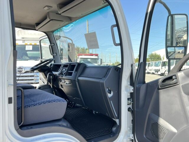 2024 Isuzu NPR-HD GAS 16&apos; Dry Box Truck with 2,200 Lb Lift Gate Homestead FL