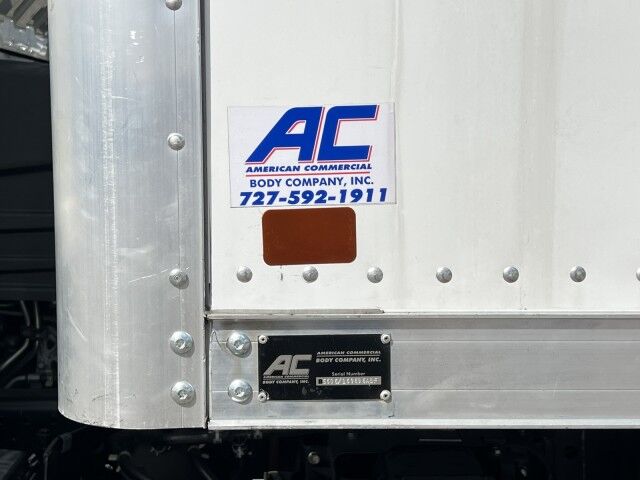 2024 Isuzu NPR-HD GAS 20&apos; Dry Box Truck with 2,200lb Lift Gate Homestead FL