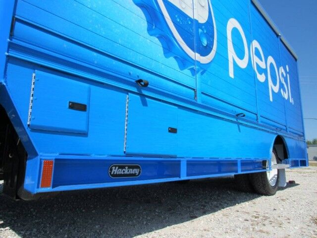 2024 Isuzu NRR 20' Beverage Truck 8 Bays