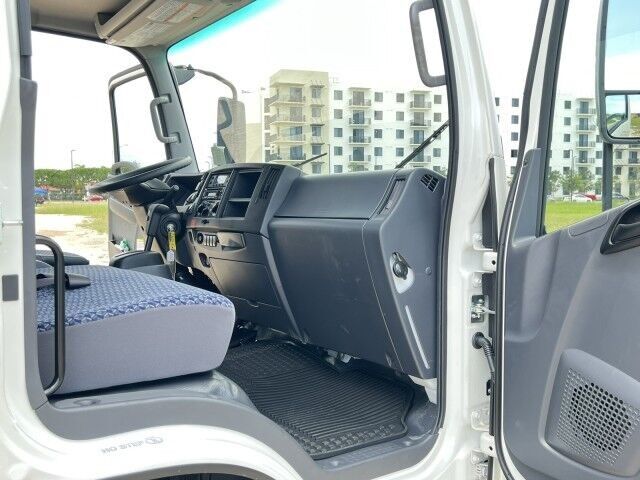 2024 Isuzu NRR 20' Refrigerated Truck with 2,200 lbs. Lift Gate Homestead FL