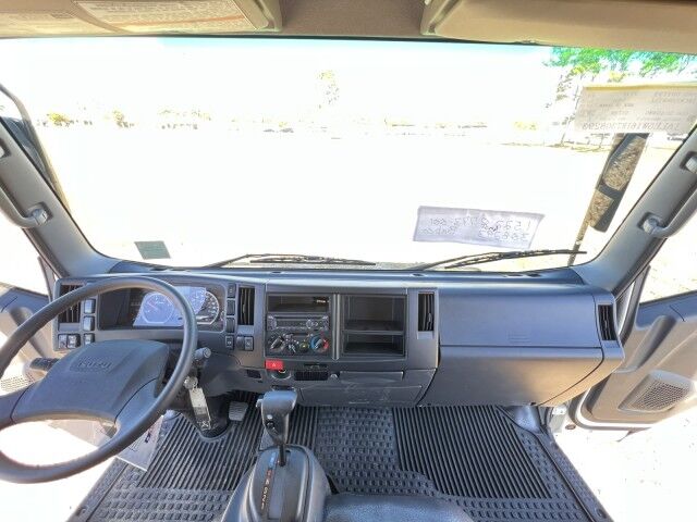 2024 Isuzu NRR 24&apos; Dry Box Truck with 2,200 lbs. Lift Gate Homestead FL