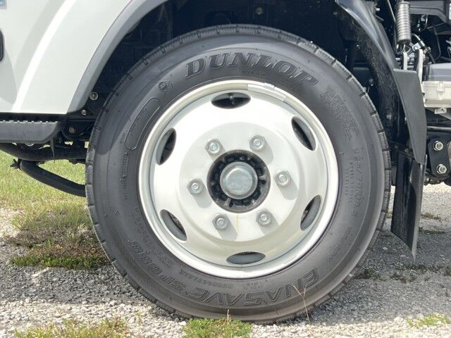 2024 Isuzu NRR 24&apos; Dry Box Truck with 2,200 lbs. Lift Gate Homestead FL