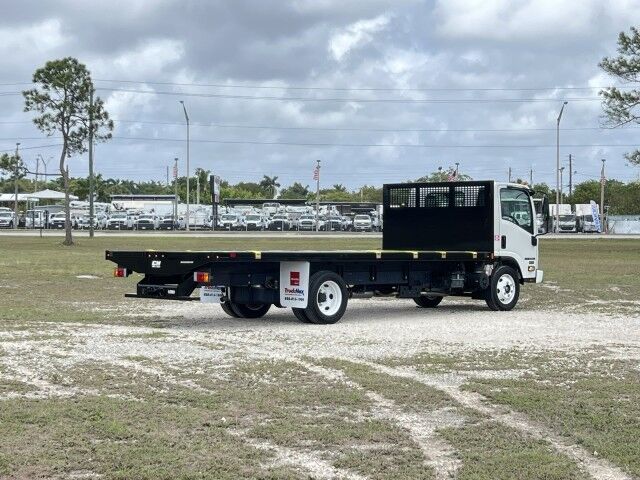 2024 Isuzu NRR GAS - BLOWOUT SALE - 18' BABCO Steel Flatbed Truck