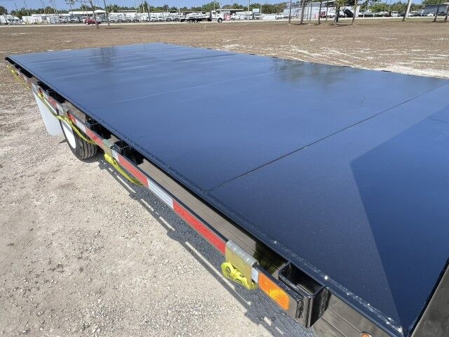 2024 Isuzu NRR GAS - BLOWOUT SALE - 18' BABCO Steel Flatbed Truck Homestead FL