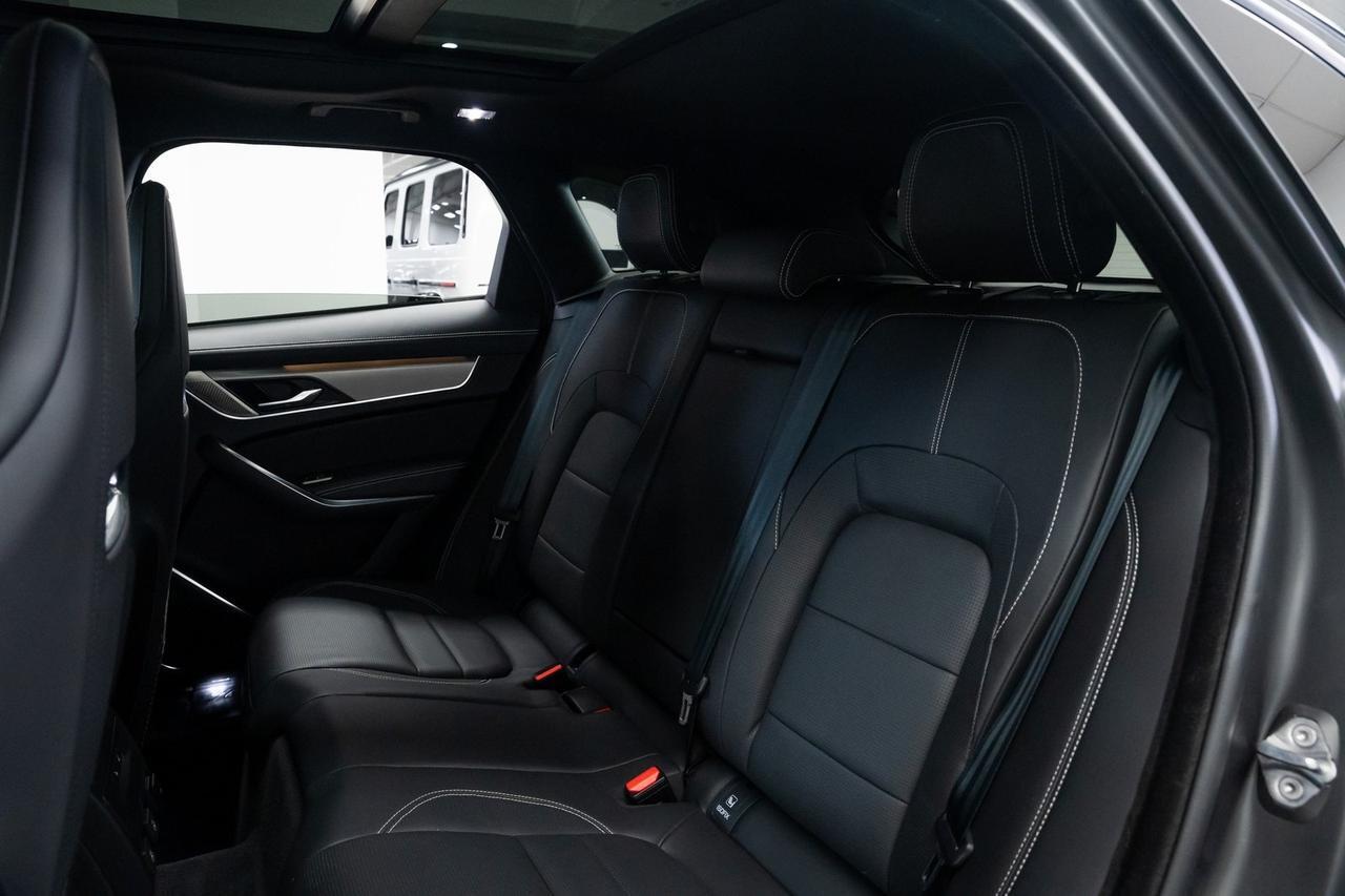 2024 Jaguar F-PACE P400 R-Dynamic S 1 Owner Vented Seats Meridian Audio Portland OR