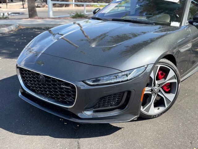 2024 Jaguar F-TYPE P450