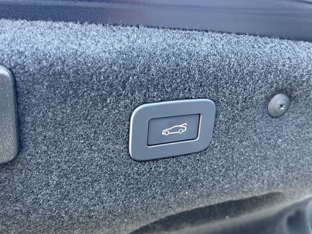 2024 Jaguar XF R-Dynamic SE Indianapolis IN