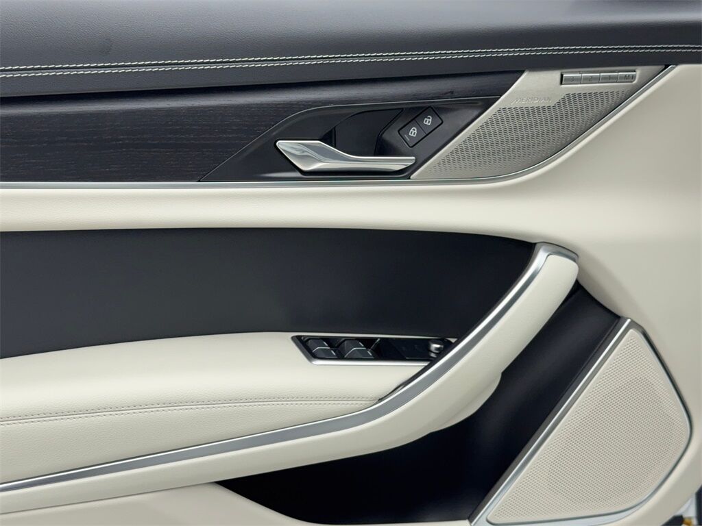 2024 Jaguar XF R-Dynamic SE NAV,CAM,PANO,HTD STS,BLIND SPOT Plano TX