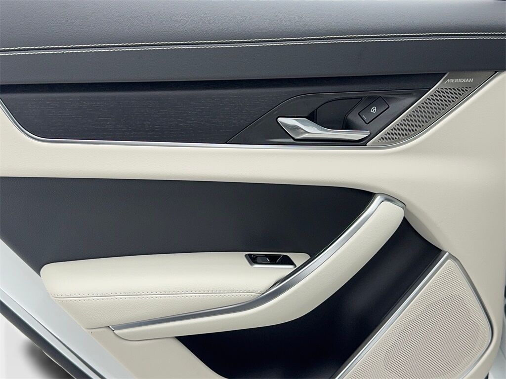 2024 Jaguar XF R-Dynamic SE NAV,CAM,PANO,HTD STS,BLIND SPOT Plano TX