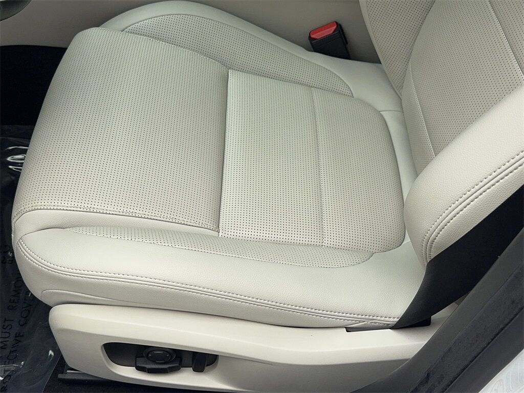 2024 Jaguar XF R-Dynamic SE NAV,CAM,PANO,HTD STS,BLIND SPOT Plano TX