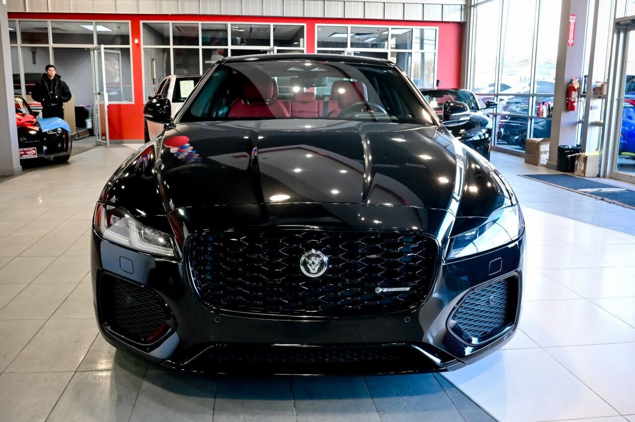 2024 Jaguar XF R-Dynamic SE