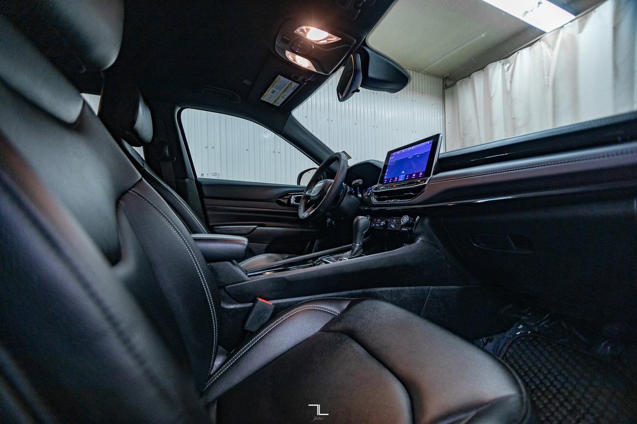 2024 Jeep Compass 4x4 Altitude Leather Nav BCam Red Deer AB