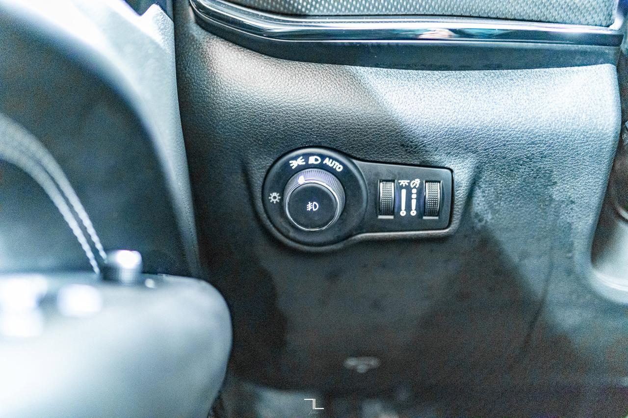 2024 Jeep Compass 4x4 Altitude Leather Nav BCam Red Deer AB