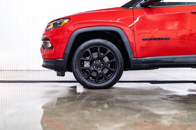 2024 Jeep Compass 4x4 Altitude Leather Nav BCam Red Deer AB
