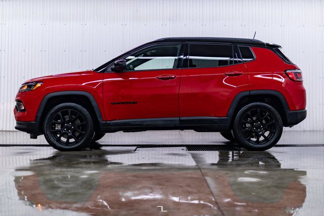 2024 Jeep Compass 4x4 Altitude Leather Nav BCam Red Deer AB