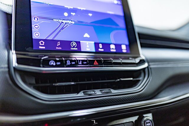 2024 Jeep Compass 4x4 Altitude Leather Nav BCam Red Deer AB