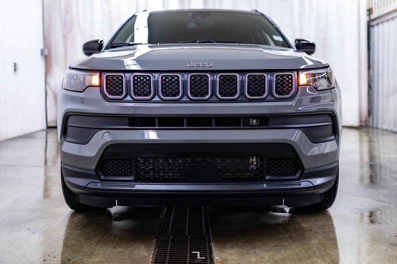 2024 Jeep Compass 4x4 Sport BCam Red Deer AB