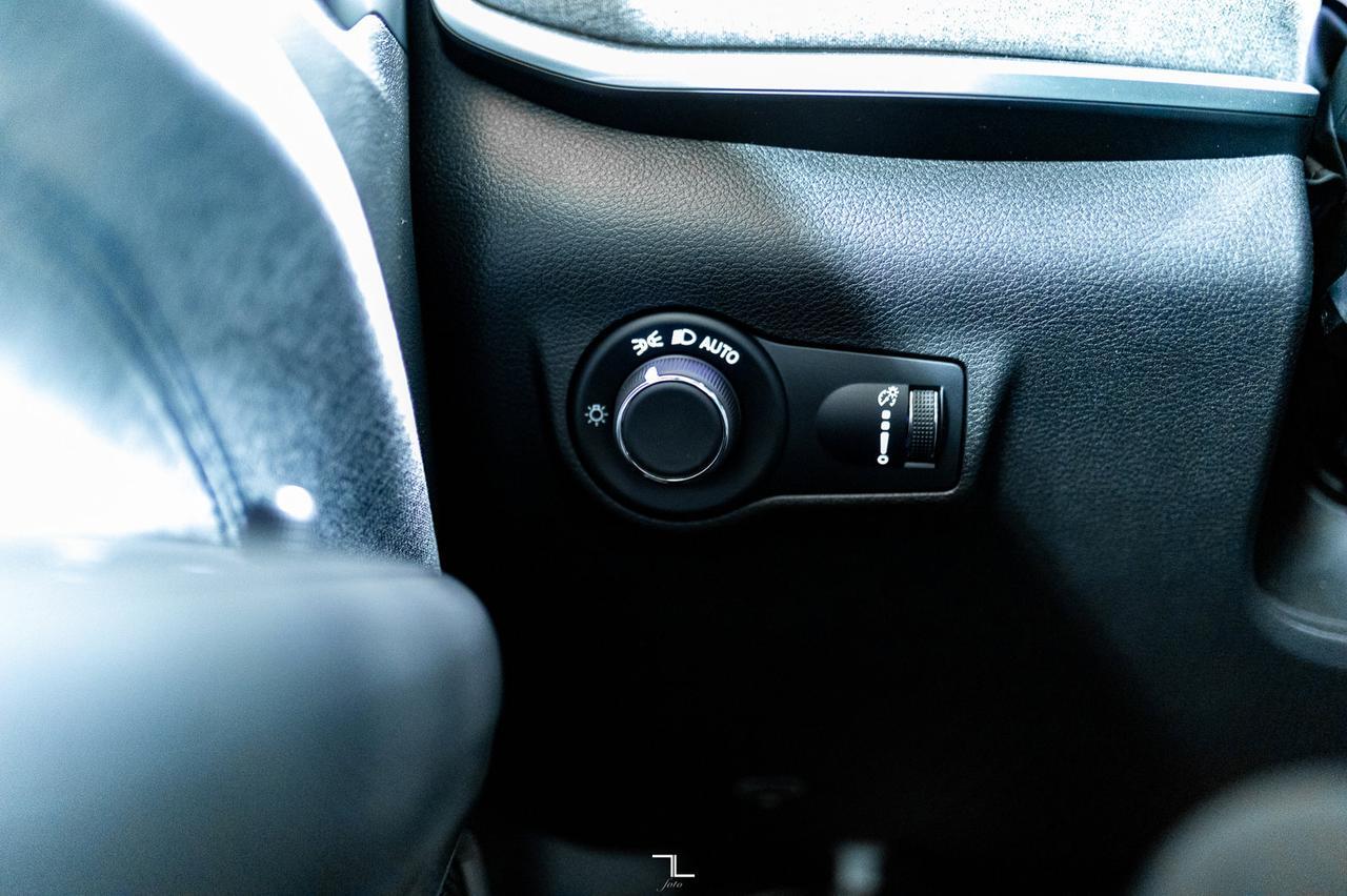 2024 Jeep Compass 4x4 Sport BCam Red Deer AB