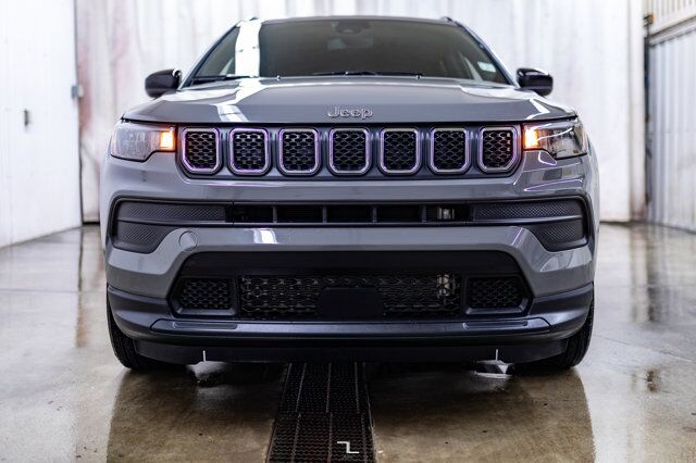 2024 Jeep Compass 4x4 Sport BCam Red Deer AB