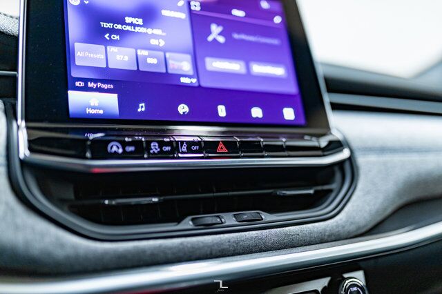 2024 Jeep Compass 4x4 Sport BCam Red Deer AB