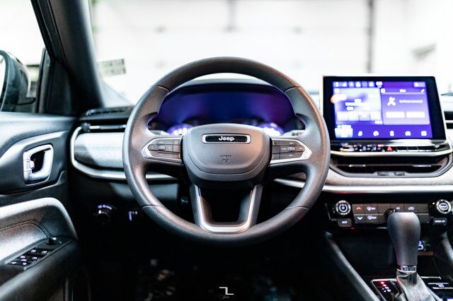 2024 Jeep Compass 4x4 Sport BCam Red Deer AB