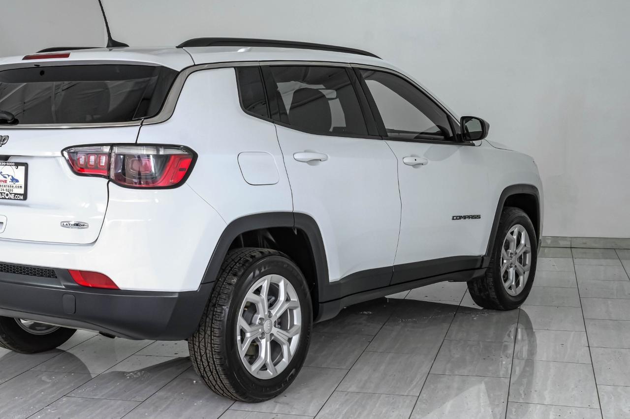 2024 Jeep Compass LATITUDE 4WD AUTOMATIC BLIND SPOT ASSIST LEATHER/CLOTH SEATS REAR CAMERA KEYLESS START Carrollton TX