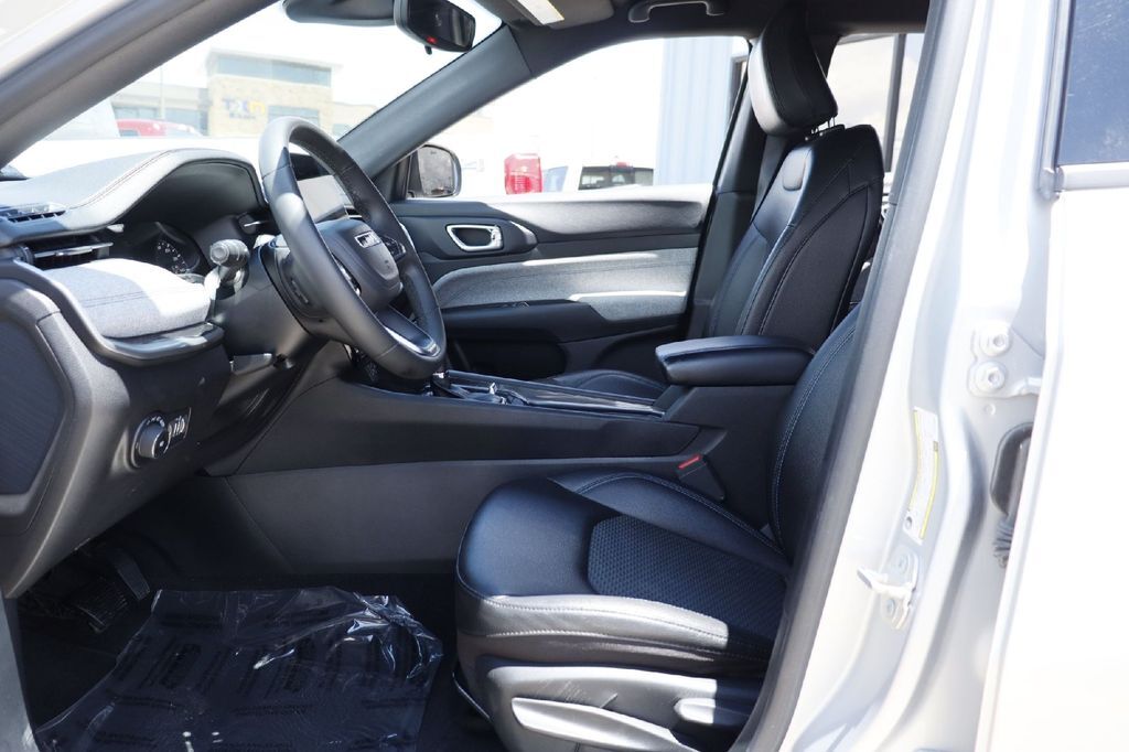 2024 Jeep Compass Latitude Hondo TX